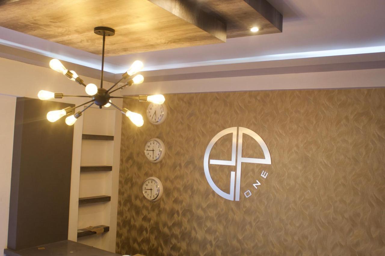 Hotel Grand One Plaza Tijuana Buitenkant foto