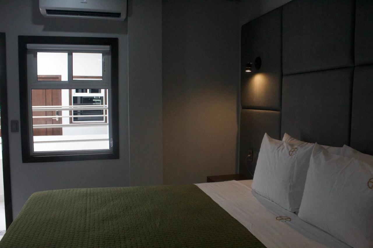 Hotel Grand One Plaza Tijuana Buitenkant foto