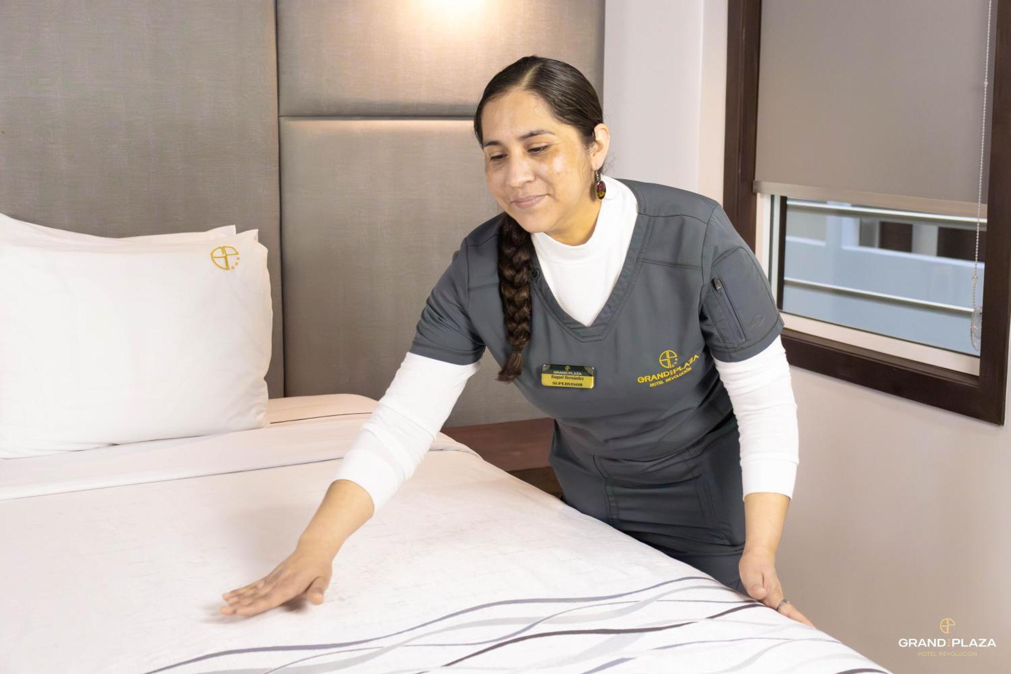 Hotel Grand One Plaza Tijuana Buitenkant foto