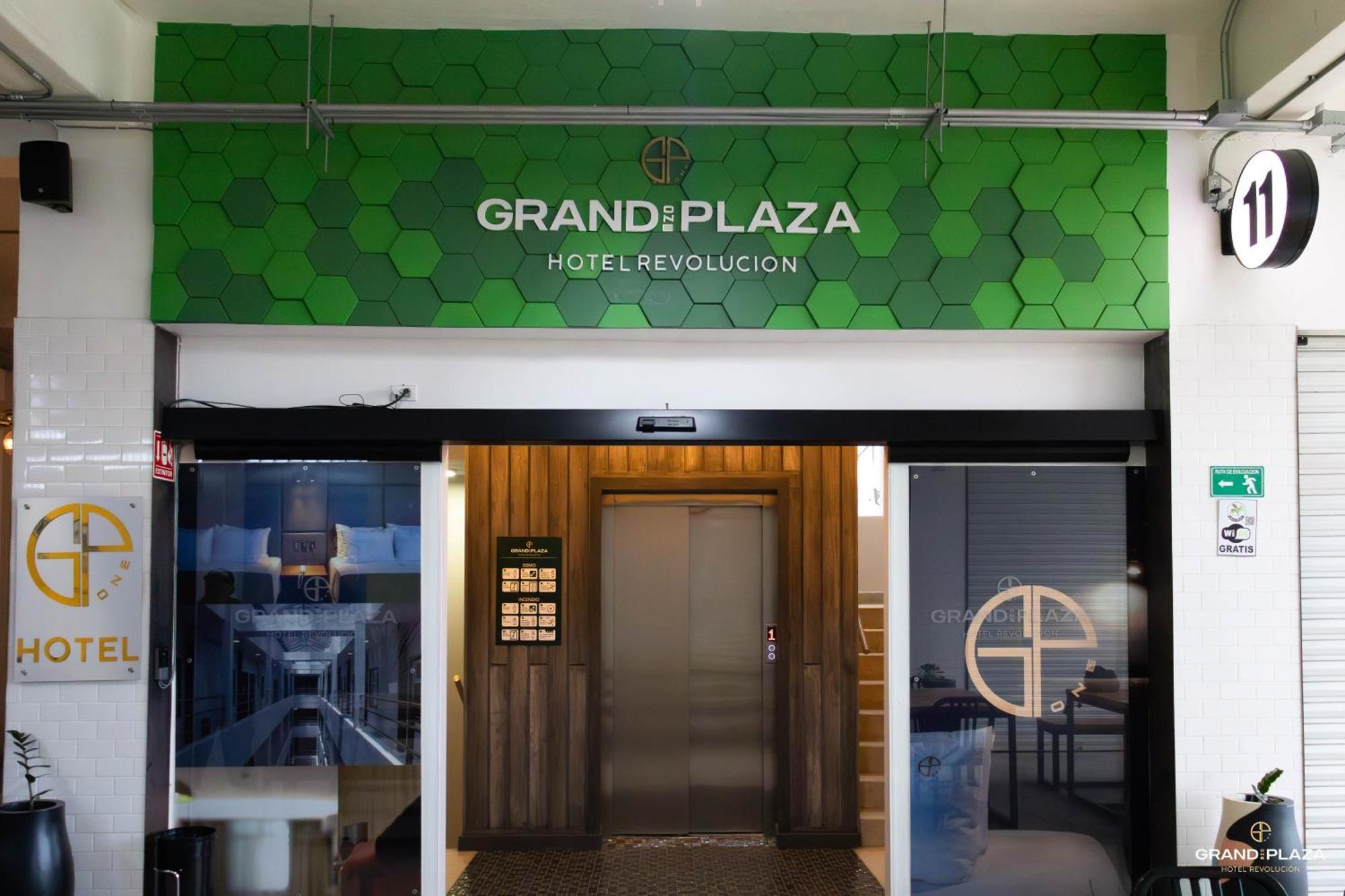 Hotel Grand One Plaza Tijuana Buitenkant foto